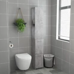VidaXL Badkamerkast 25x25x170 Cm Spaanplaat Betongrijs -VIDAL Salle De Bain Winkel 3a5c773df91b49fb8e18556703b06136